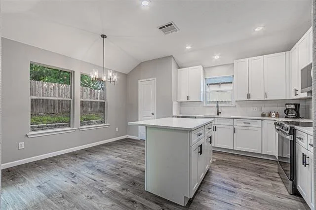 Photo of 4533 Forest Glen Drive