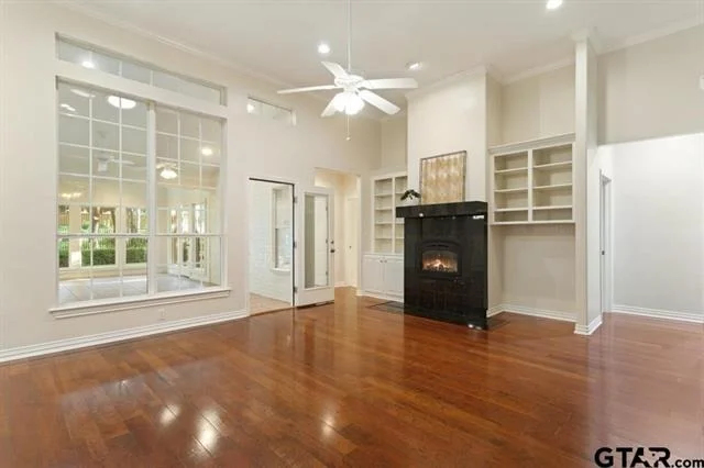 Photo of 1620 Brookhollow Drive