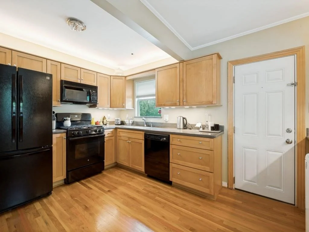 Photo of 9543 Peninsula Drive