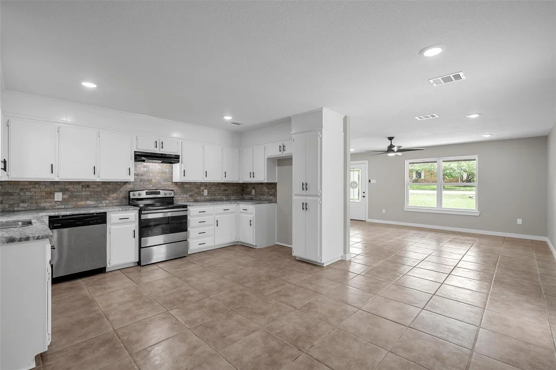 Photo of 139 Cresthill Circle