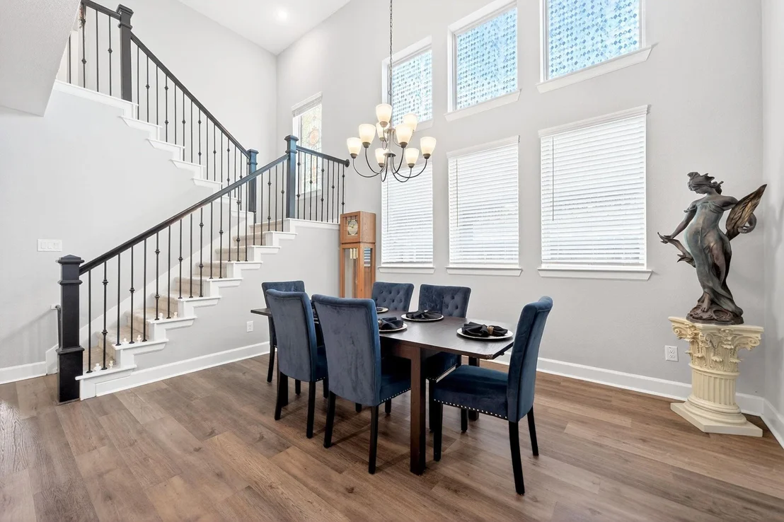 Photo of 1469 Lawnview Drive