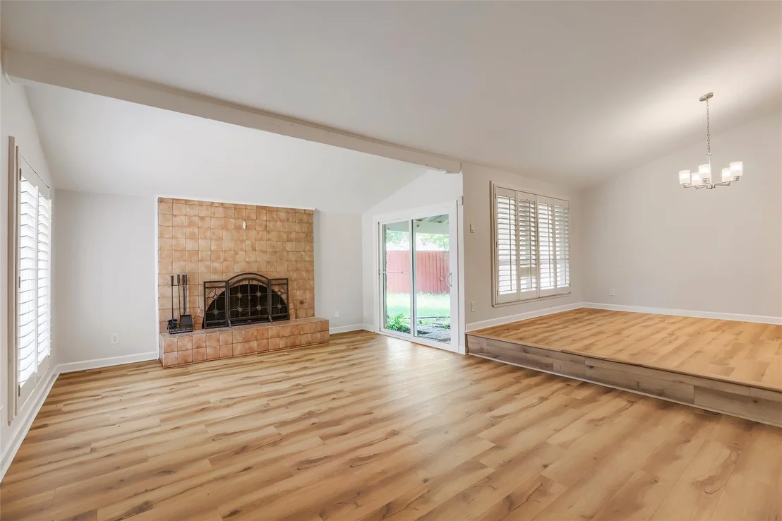 Photo of 6639 Roundrock Road