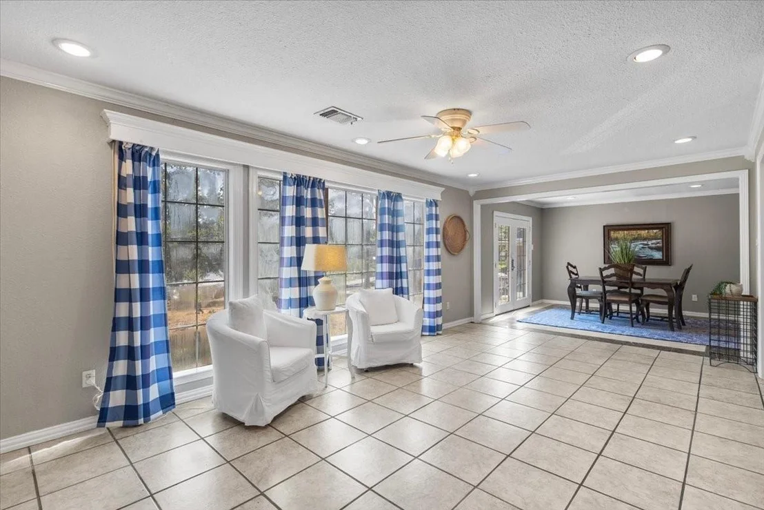 Photo of 1715 Leisure Lane