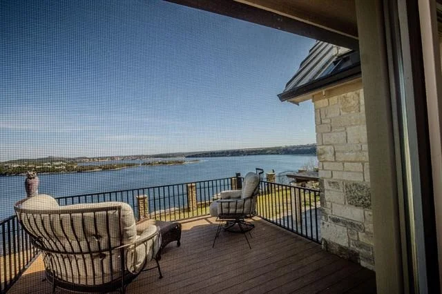 Photo of 140 Oyster Bay