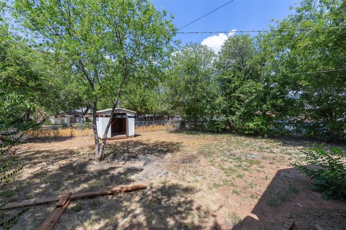 Photo of 3010 Bickley Street