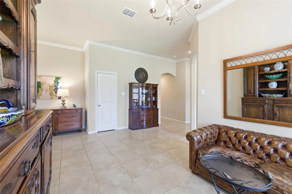 Photo of 800 Silverthorne Drive