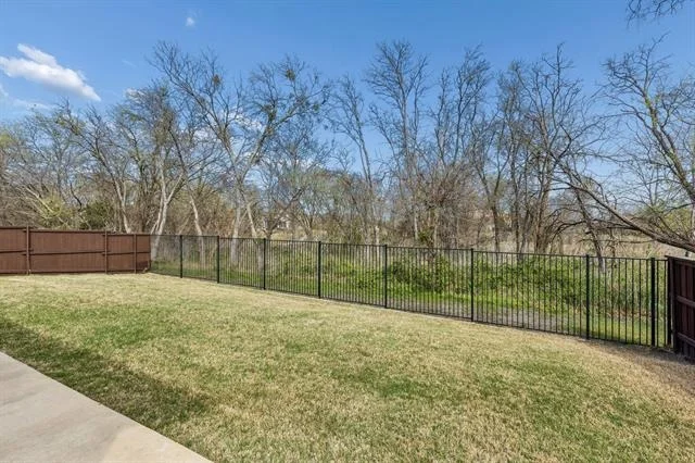 Photo of 5717 Riverside Lane