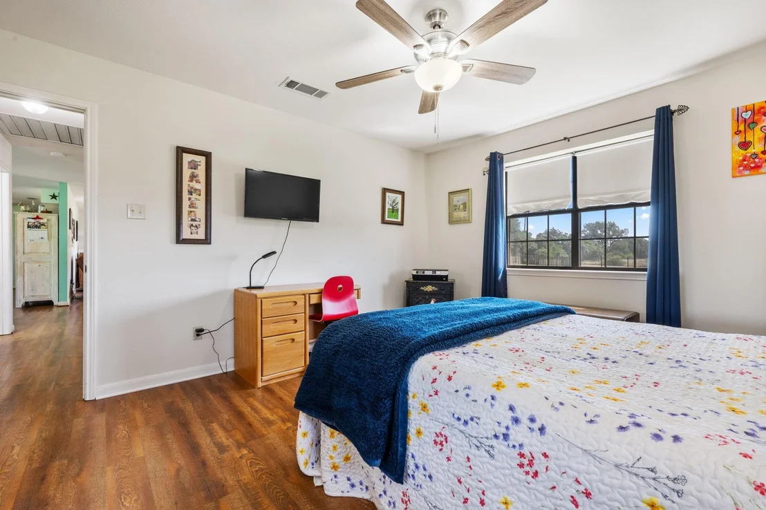 Photo of 2517 County Road 4240