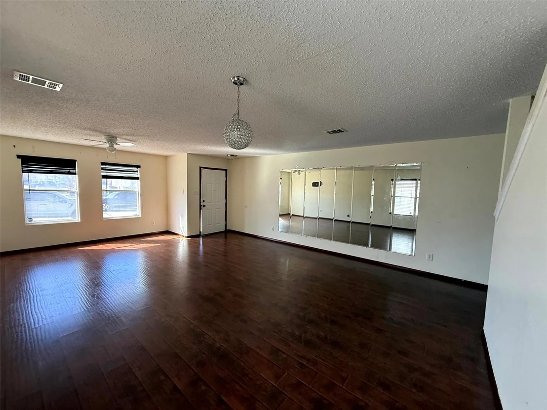 Photo of 7919 Mosstree Drive