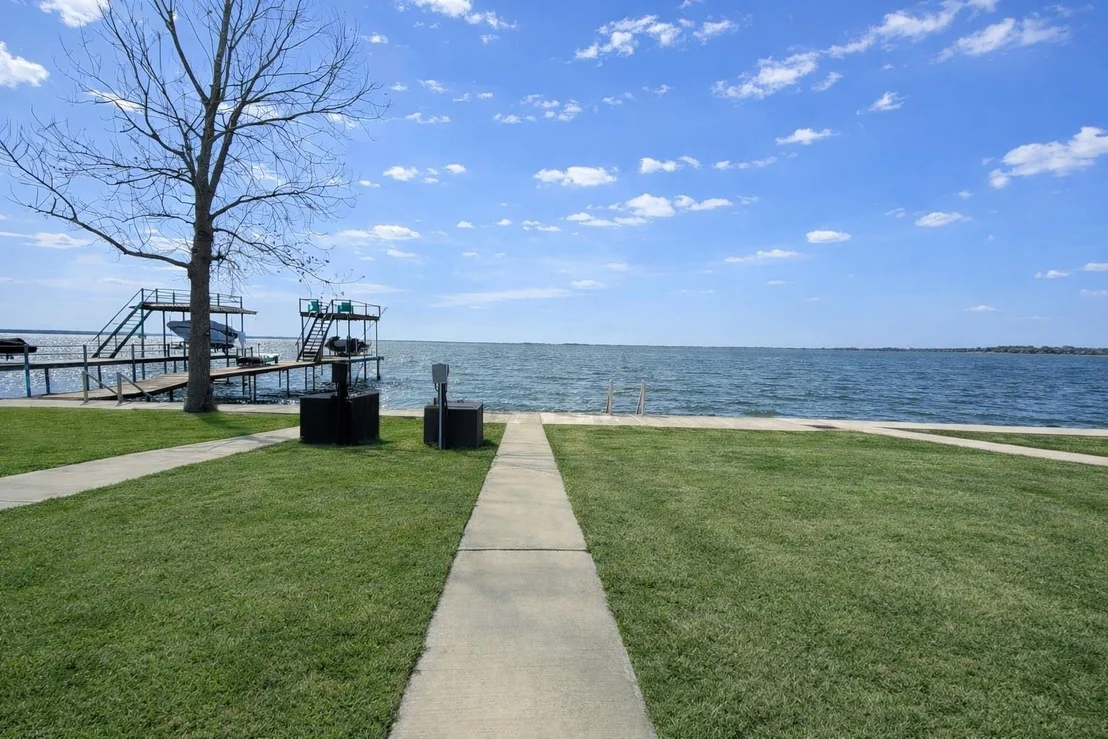 Photo of 6454 Peninsula Road