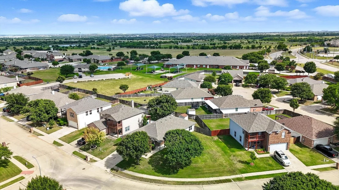 Photo of 1101 Castle Top Drive