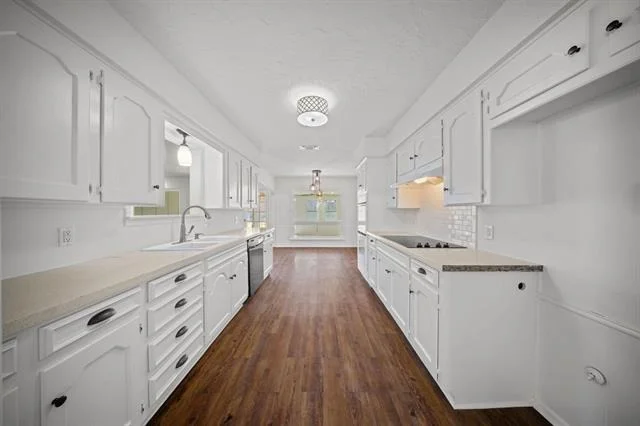 Photo of 203 Oak Forest Trail
