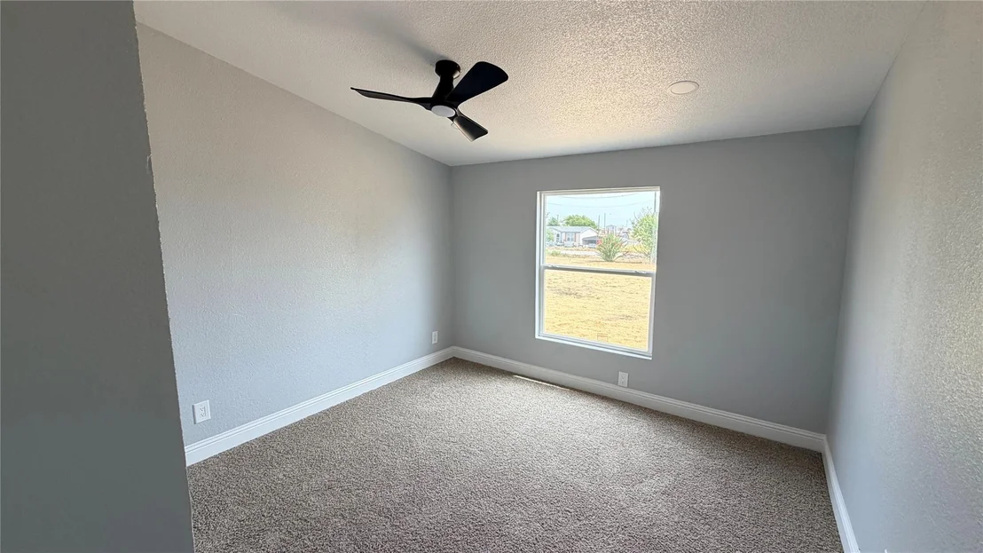Photo of 716 Coyote Trail
