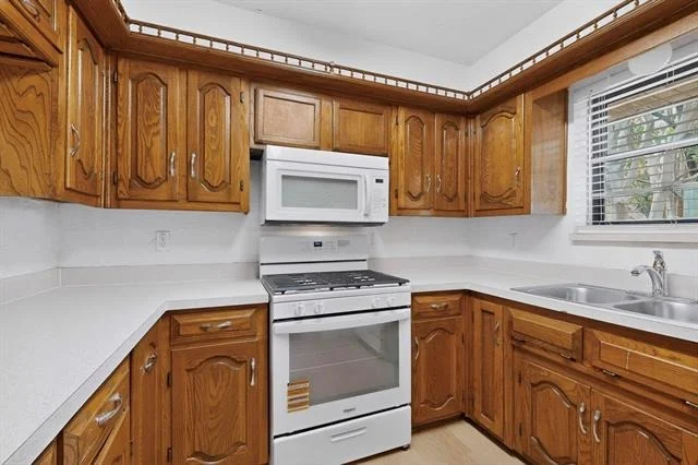 Photo of 213 Gregory Drive
