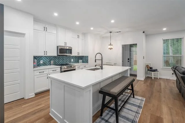 Photo of 141 Wedgewood Drive