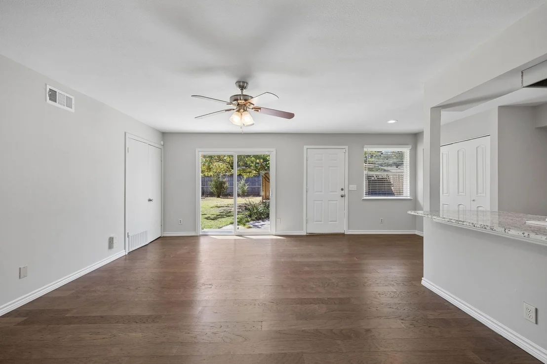 Photo of 1239 Evergreen Drive