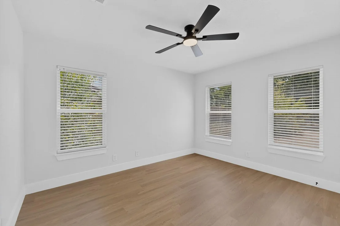 Photo of 808 Lilac Drive