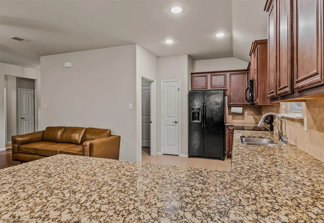 Photo of 2018 Sterling Gate Drive