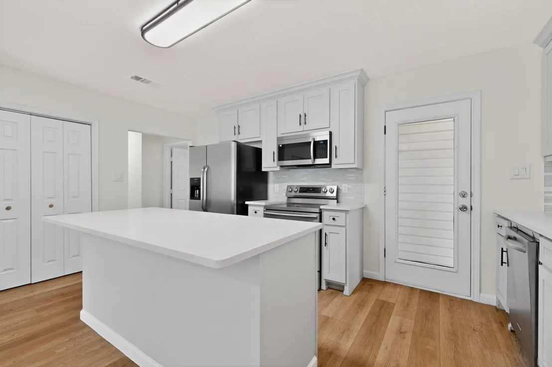 Photo of 405 Elm Drive