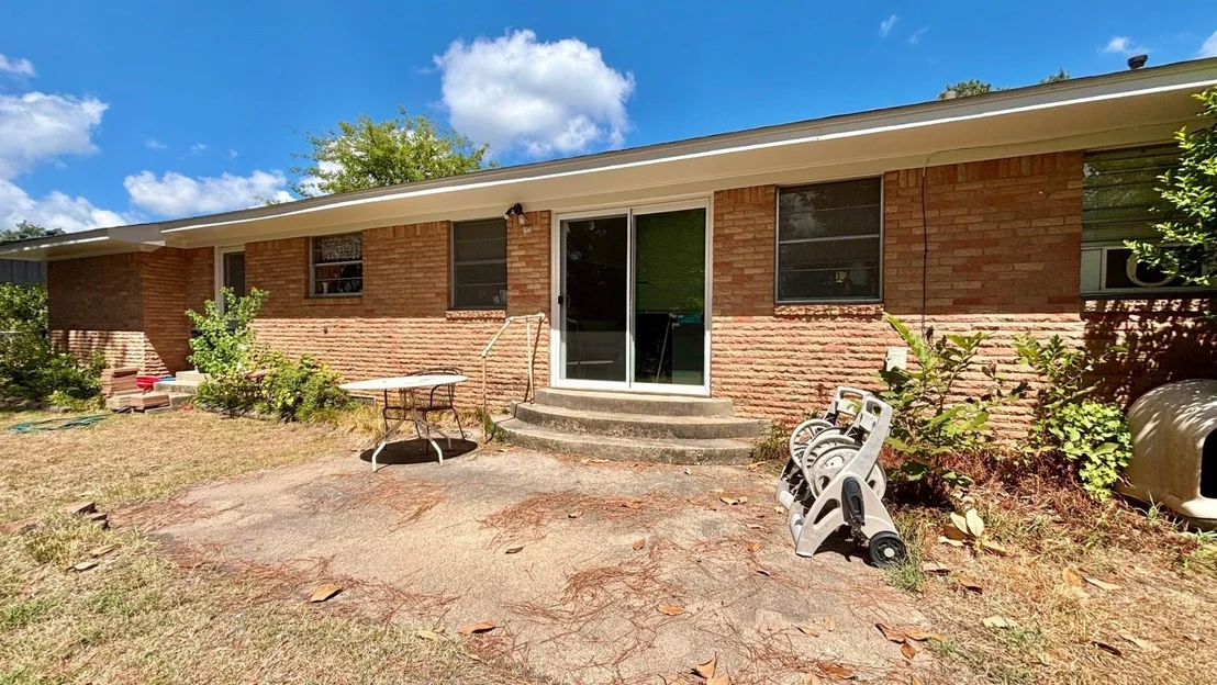 Photo of 1723 Montrose Drive