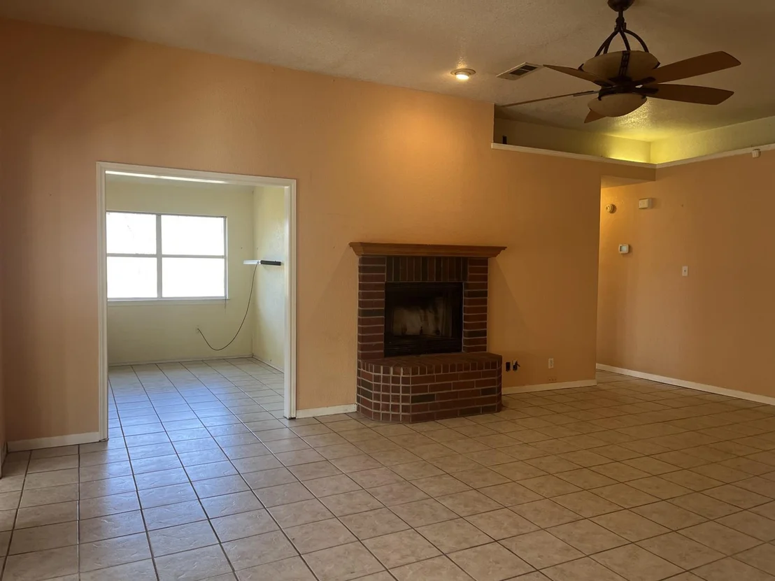 Photo of 3908 Lakecliff Drive