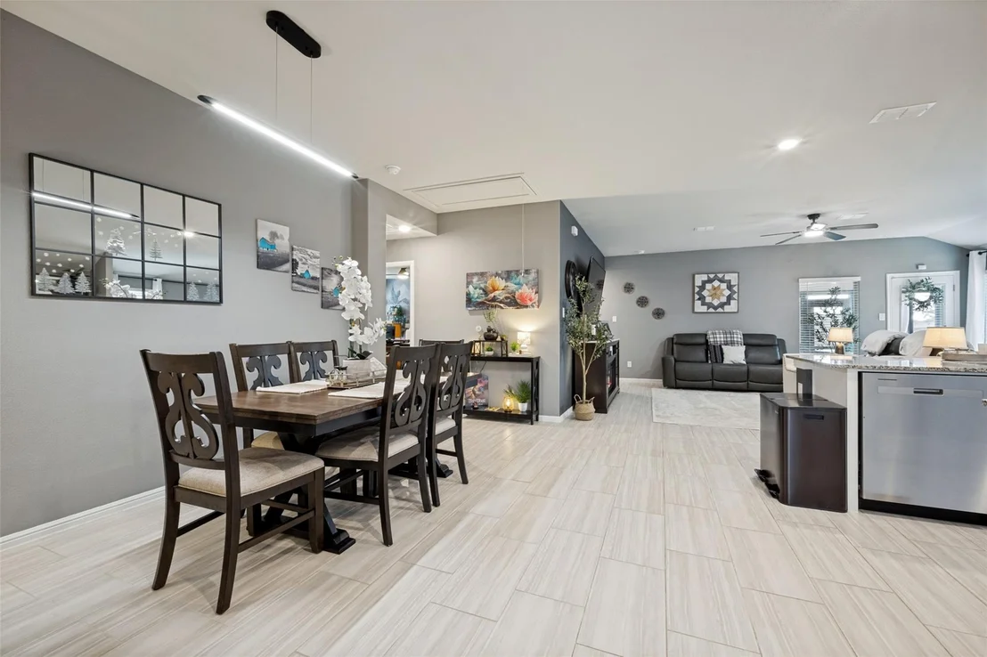 Photo of 5529 Legends Way