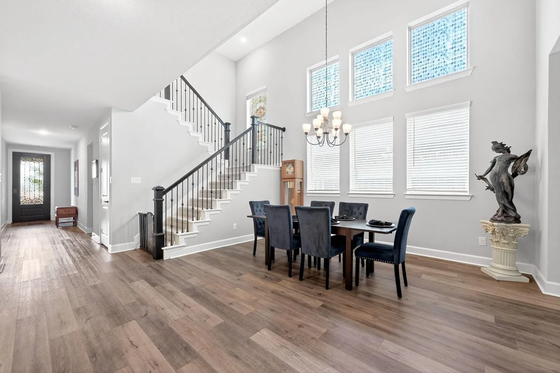 Photo of 1469 Lawnview Drive