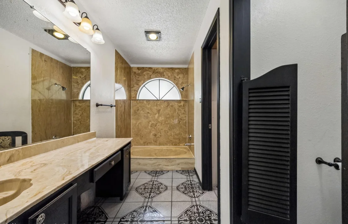 Photo of 2409 Doral