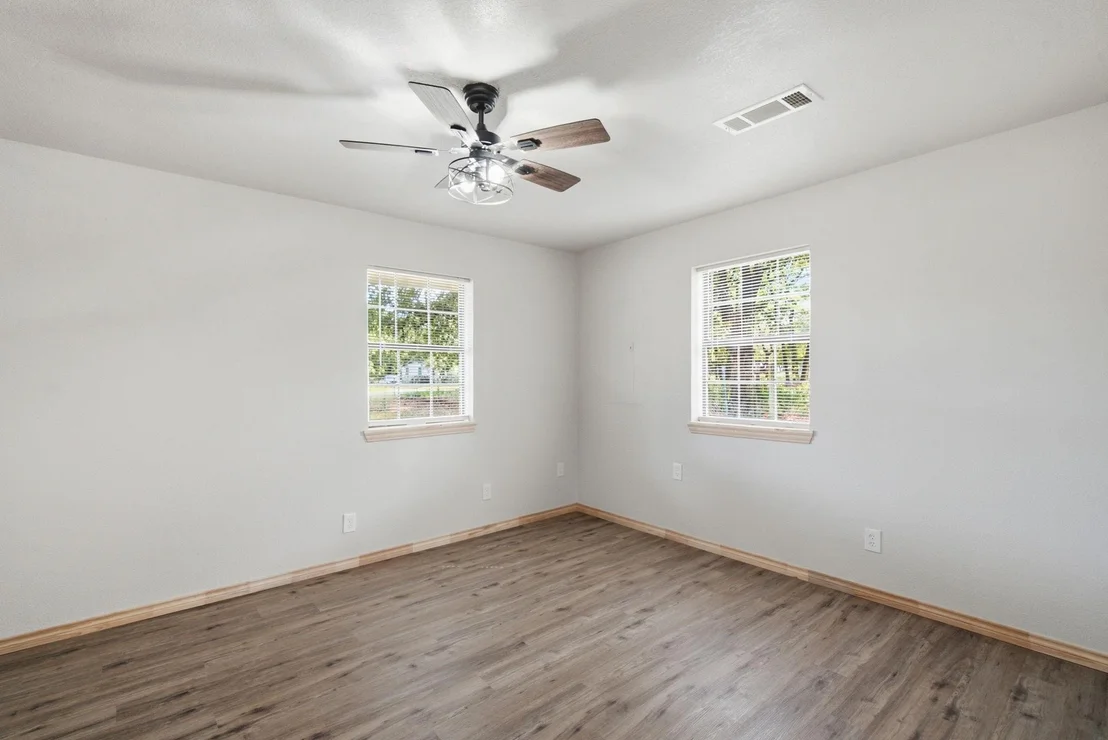 Photo of 517 Sandy Oaks Road