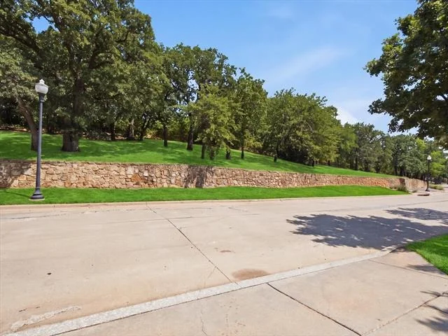 Photo of 4956 Exposition Way