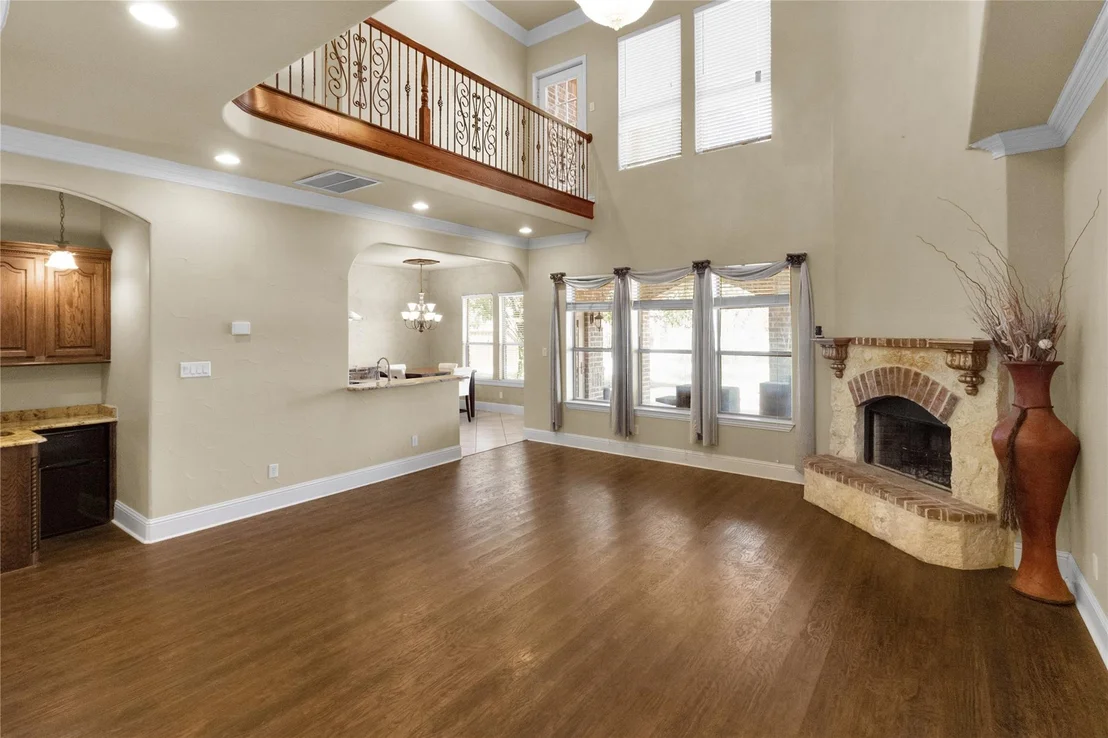 Photo of 815 Meadow Lark Lane