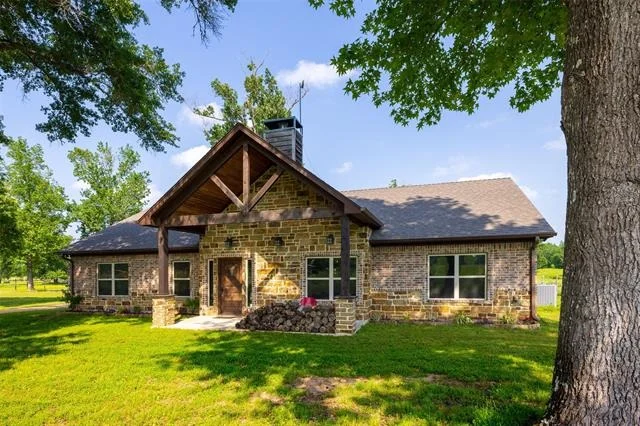 Photo of 1114 County Road 1512