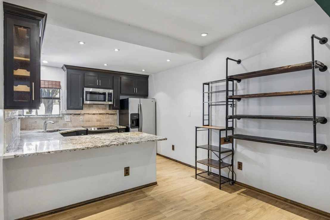 Photo of 2749 Buna Drive