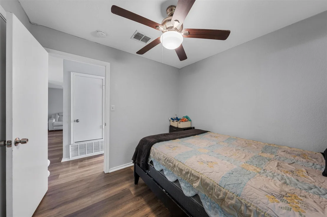Photo of 1307 Luanne