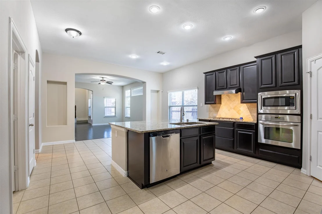 Photo of 3904 Deer Lake Drive