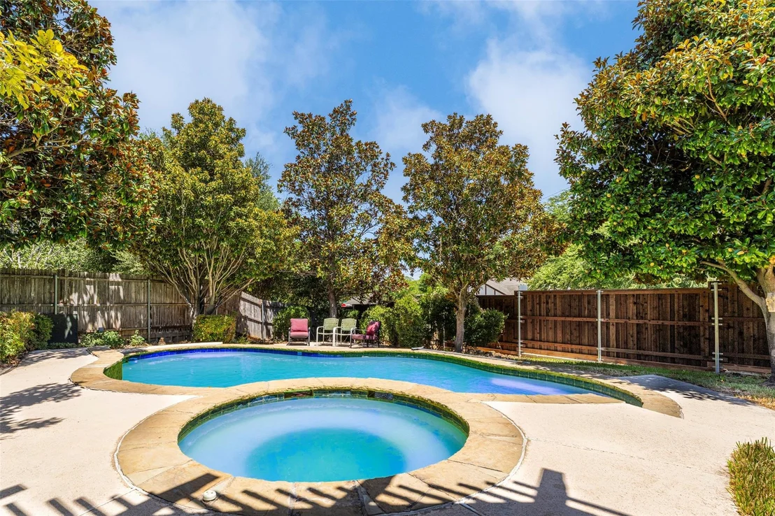 Photo of 1620 Babbling Brook Drive