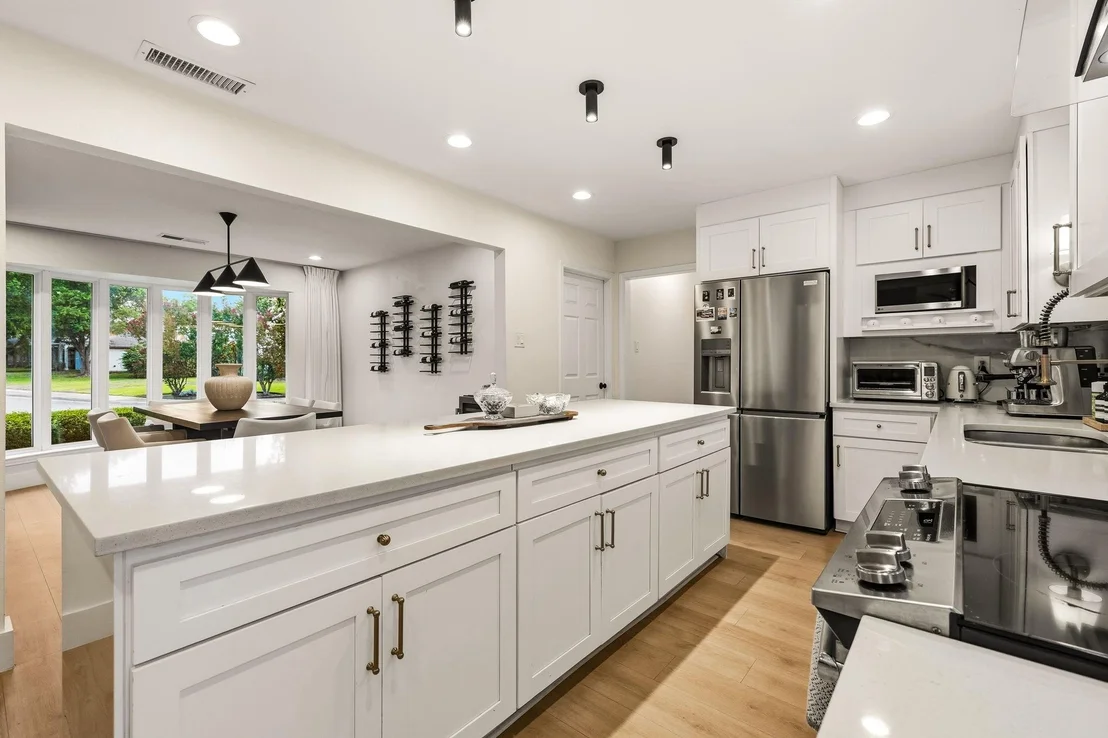 Photo of 7429 Tangleglen Drive