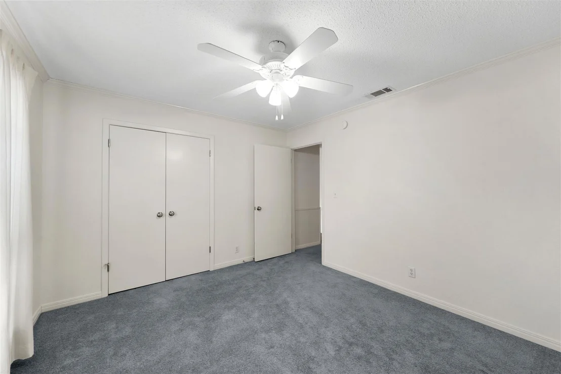 Photo of 400 N Walnut Street