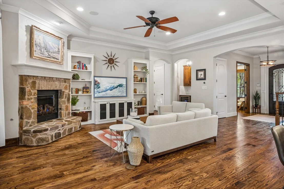 Photo of 512 Clear Vista Drive