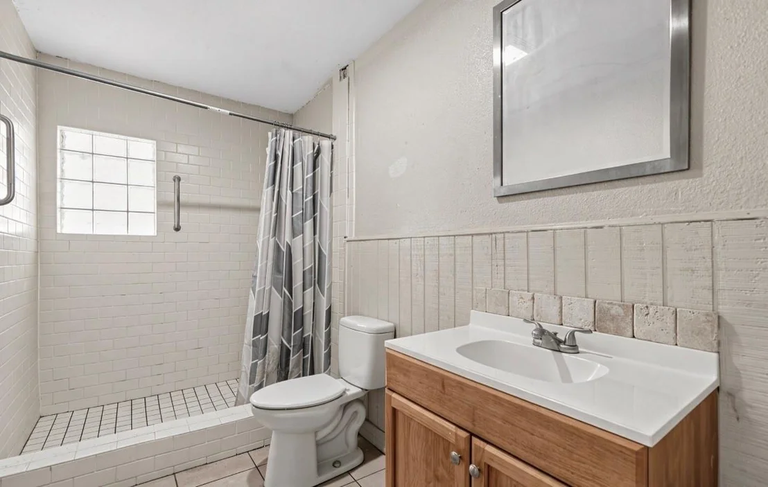 Photo of 535 Ross Road