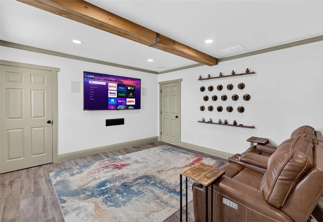 Photo of 31 Rancho Drive N