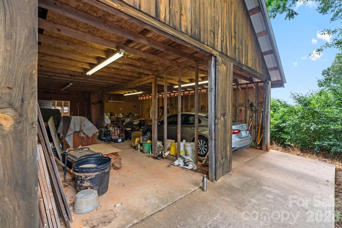 Photo of 1350 Lee Cudd Road