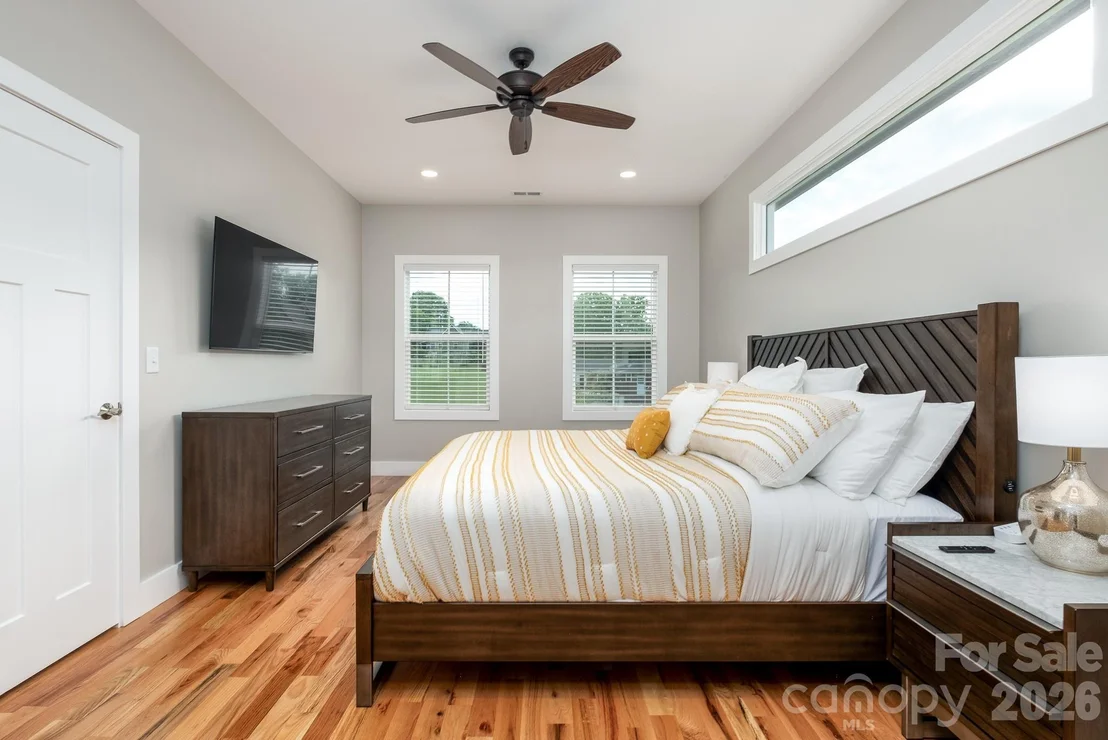 Photo of 131 Mills Avenue