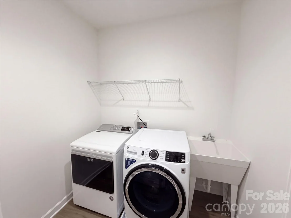 Photo of 2591 Cornelius Place NW