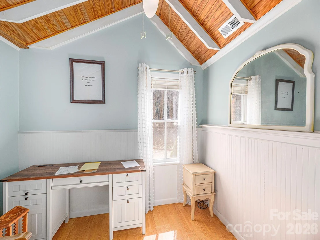Photo of 897 Dark Ridge Road