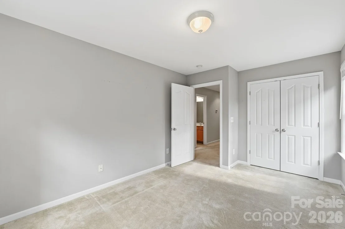 Photo of Unit 252 at 719 Deerbrook Lane