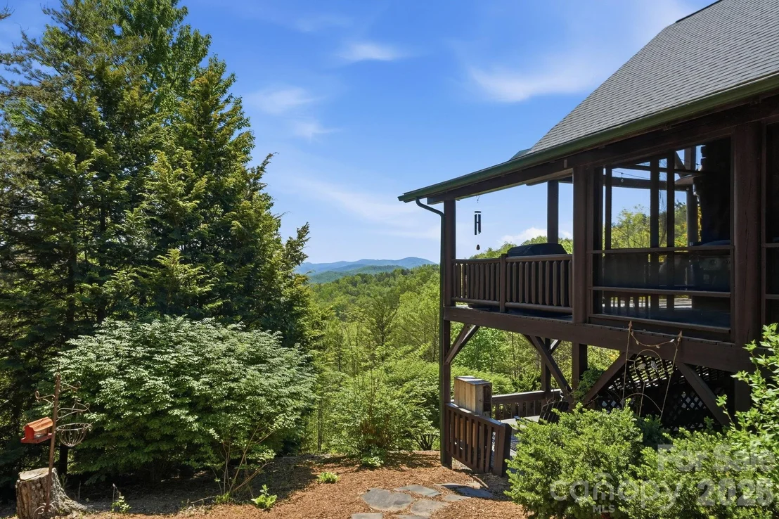 Photo of 3918 Skyline Drive