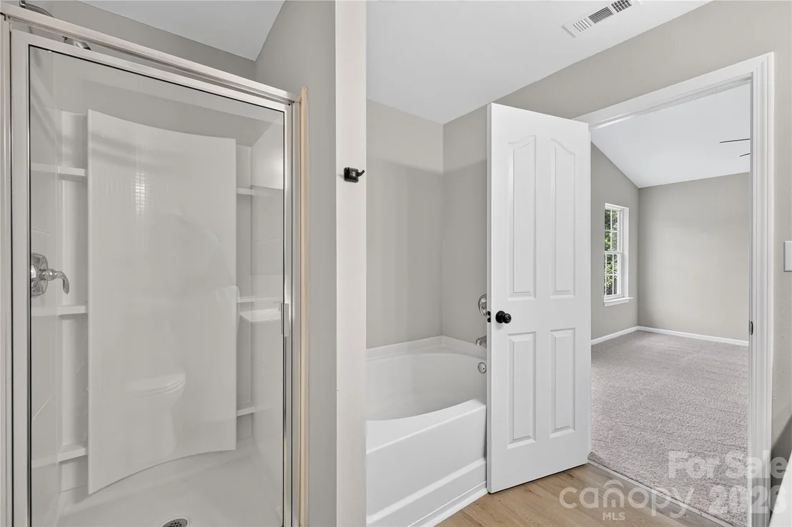 Photo of 6029 Waterloo Drive