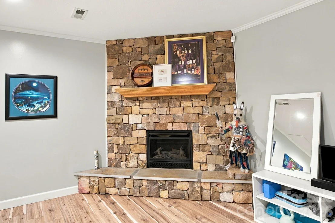 Photo of 1463 Brookstone Drive