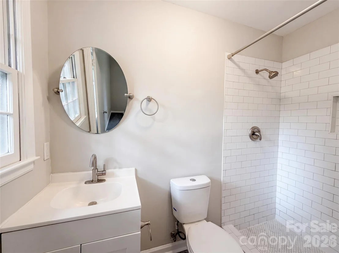 Photo of 141 Greenbriar Drive